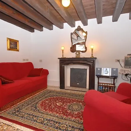 卡里奥马林公寓